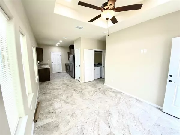 Mcallen, TX 78504,5709 Nightingale AVE #1