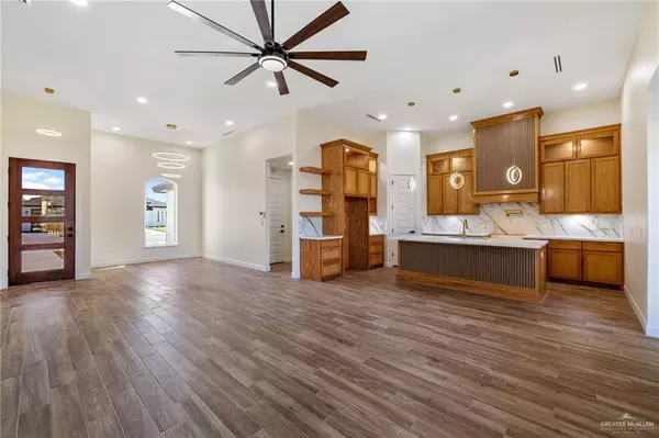 Weslaco, TX 78596,1602 Helen DR