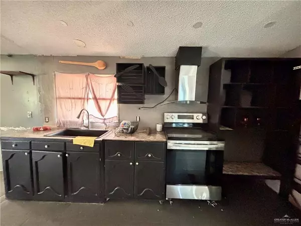 Weslaco, TX 78599,4006 Toro AVE