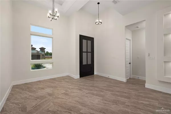 Mission, TX 78574,803 W Ramirez ST