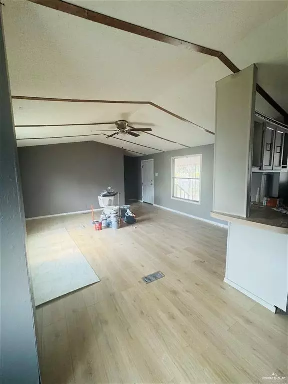 Pharr, TX 78577,916 W Violet DR