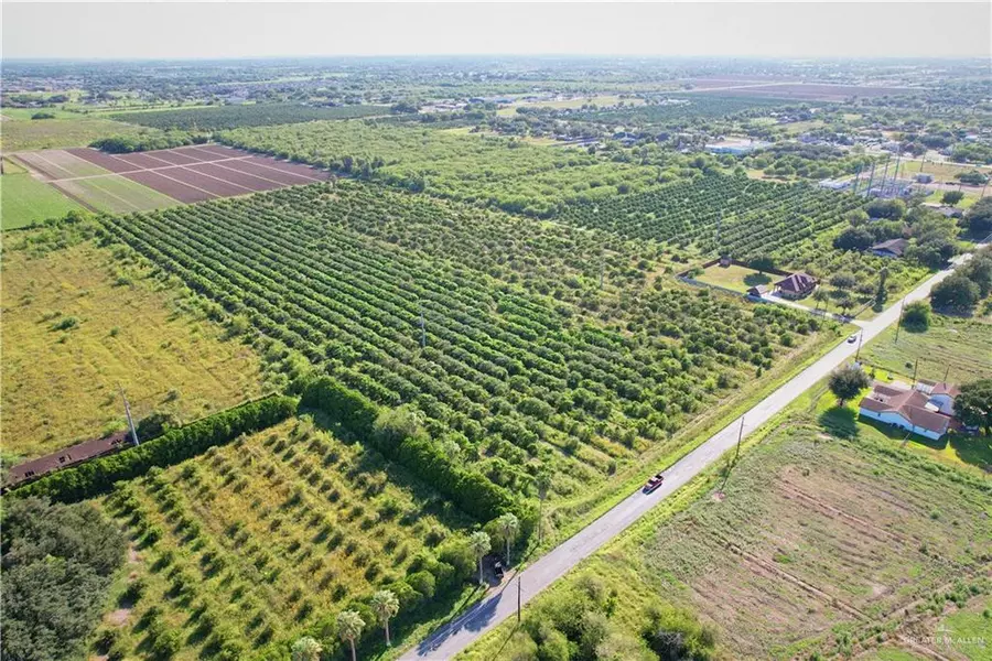 900 Minnesota RD, Alamo, TX 78516