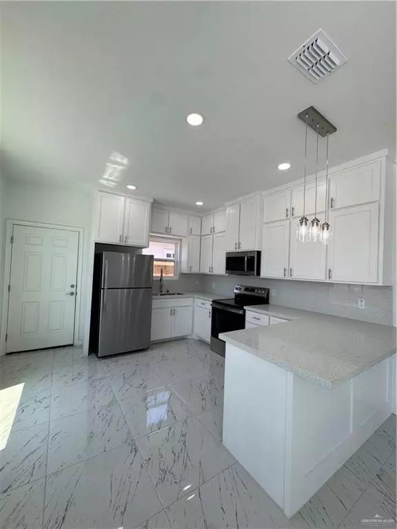Mission, TX 78572,2101 Selena ST #1