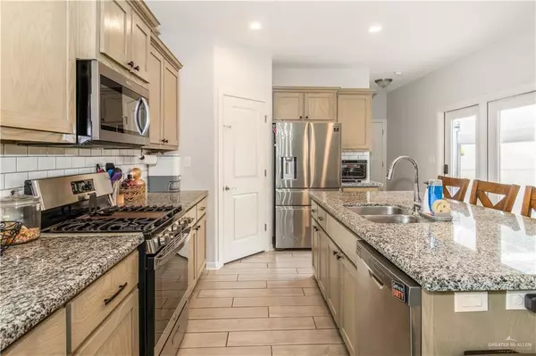 Mcallen, TX 78504,5613 Escondido PASS