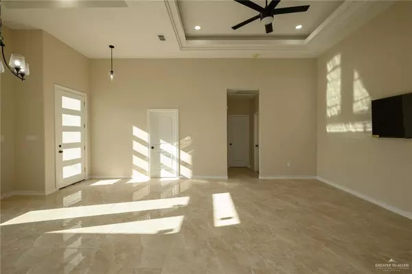 Donna, TX 78537,520 Pine Oak ST