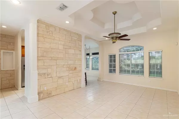 Weslaco, TX 78596,907 Amethyst DR