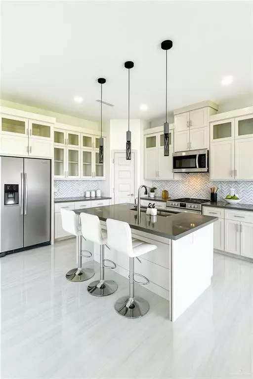 Mcallen, TX 78504,8046 50th ST