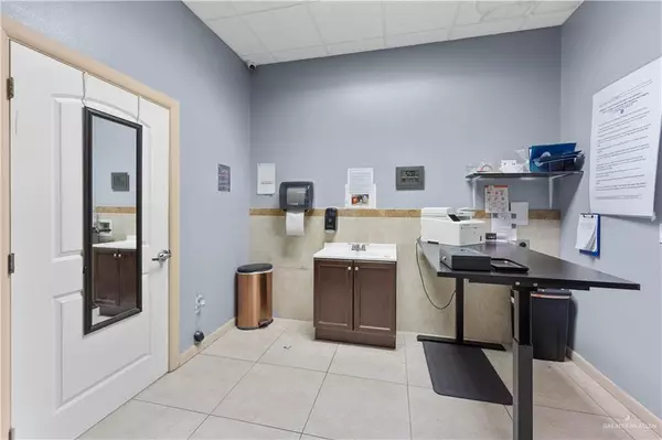 Hidalgo, TX 78557,1801 E US Highway 281 #4