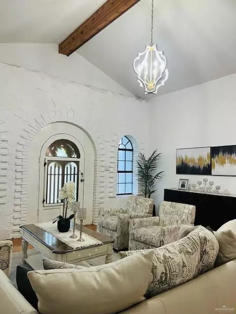 Mission, TX 78574,1806 W 25th ST