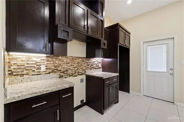 Edinburg, TX 78542,4914 Mission ST
