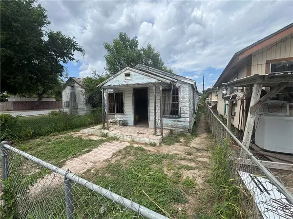 San Juan, TX 78589,303 E 2nd ST