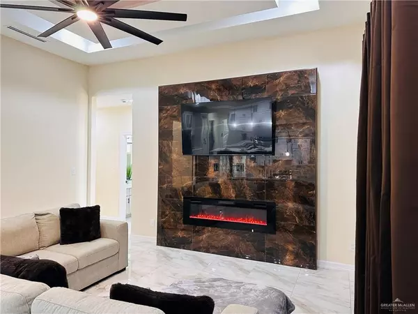 Edinburg, TX 78542,5941 Cardiff AVE