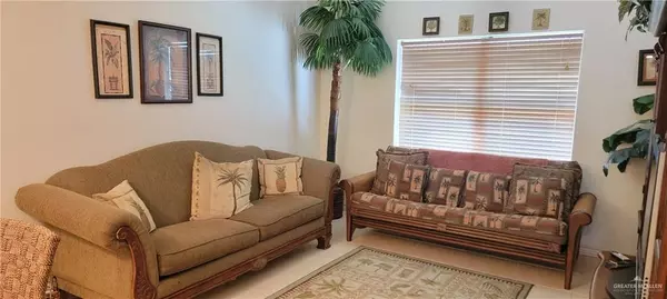 South Padre Island, TX 78597,107 E Bahama ST #7