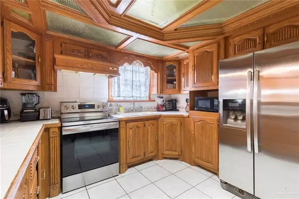 Penitas, TX 78576,1103 Granite ST