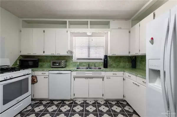 Harlingen, TX 78550,1417 E Bowie AVE