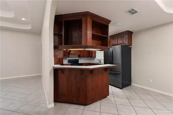 Edinburg, TX 78539,3334 Midlands CIR