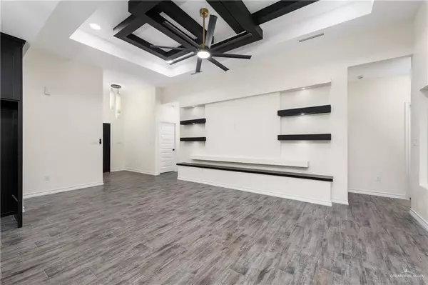 Brownsville, TX 78520,9396 North Queen Palm