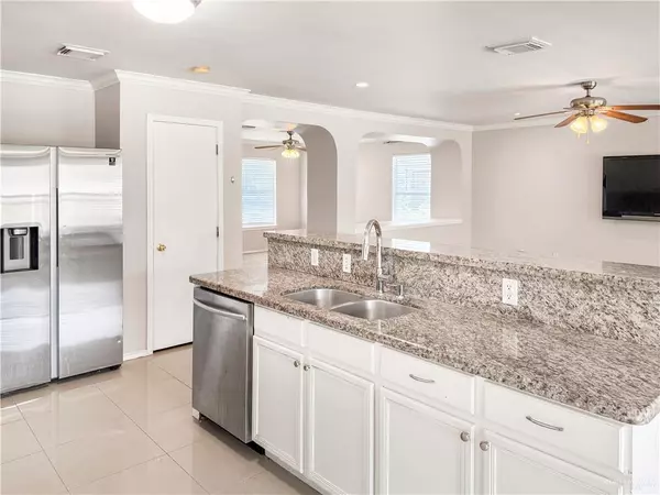 Edinburg, TX 78539,2117 Andrea AVE