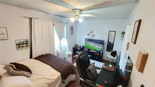 Brownsville, TX 78520,1944 W University BLVD #8C