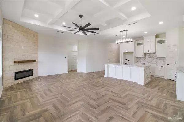 Mission, TX 78573,811 Magnolia ST