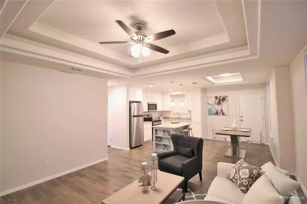 Edinburg, TX 78541,1506 Deer Hills #3
