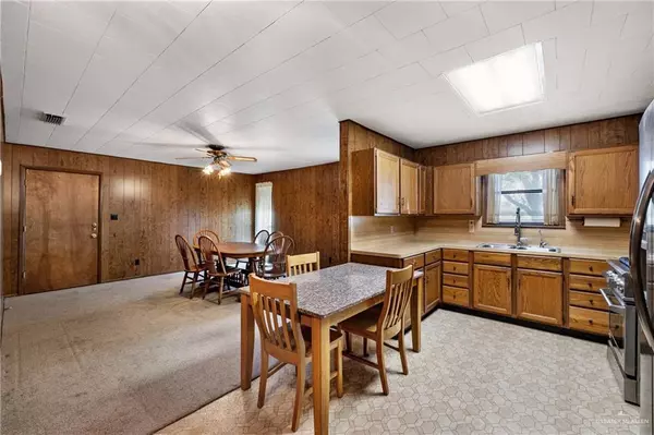 Raymondville, TX 78580,15598 Brandt Service Road