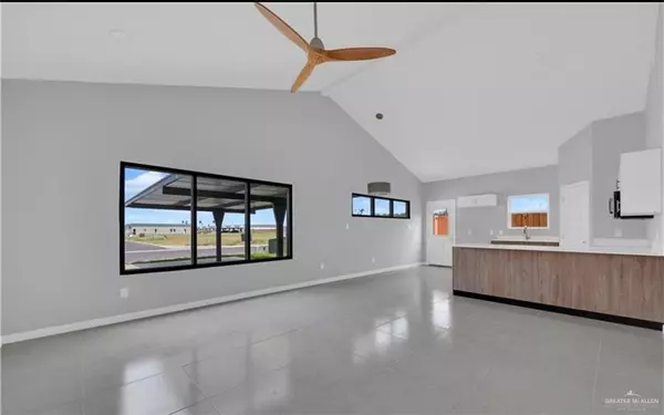 Weslaco, TX 78596,612 Oriole RD #2