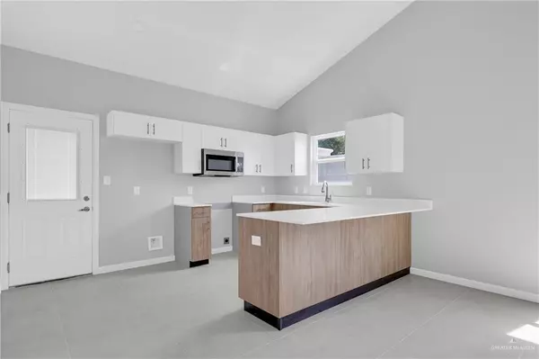 Weslaco, TX 78596,700 Oriole RD #4