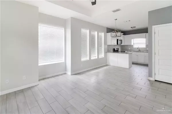 Mcallen, TX 78504,5701 Nightingale ST #4