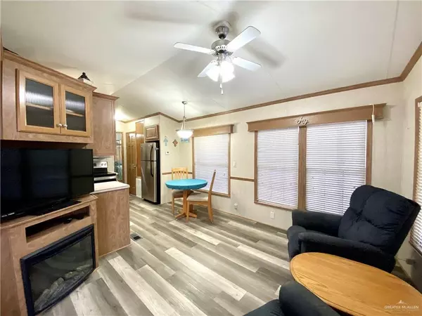 Mission, TX 78572,1523 E Daytona DR