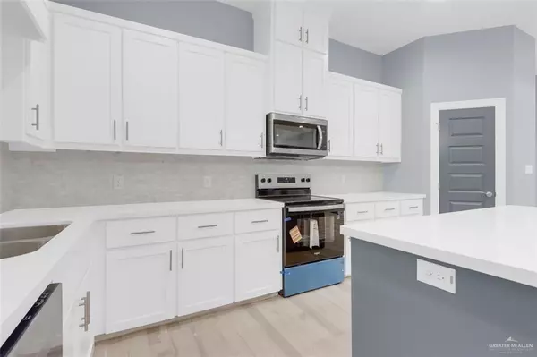 Edinburg, TX 78542,3928 S Mullin AVE