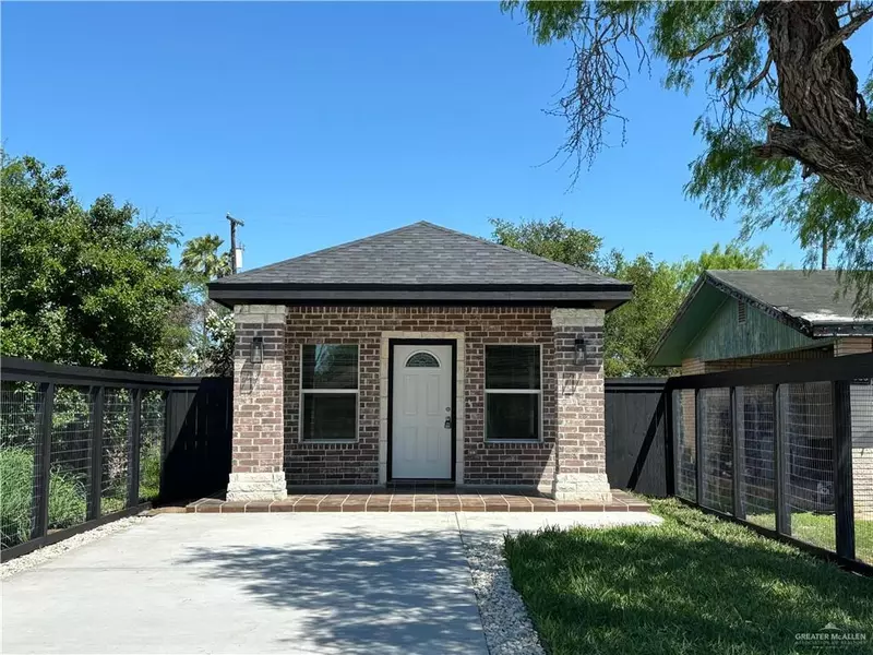 1121 E Cano ST, Edinburg, TX 78539