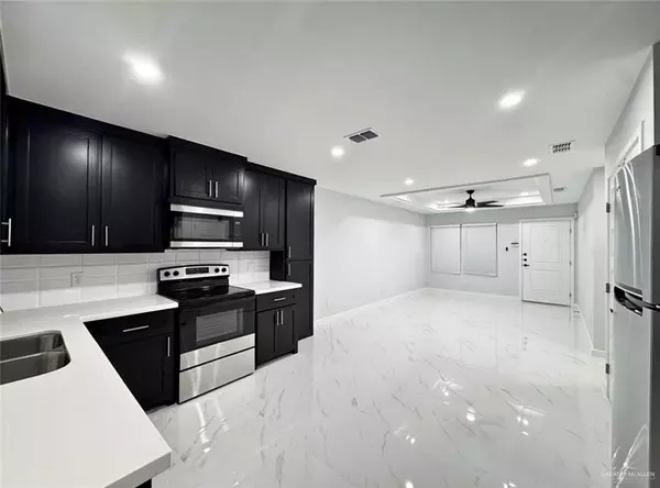 Weslaco, TX 78596,1604 Shadow Creek #1