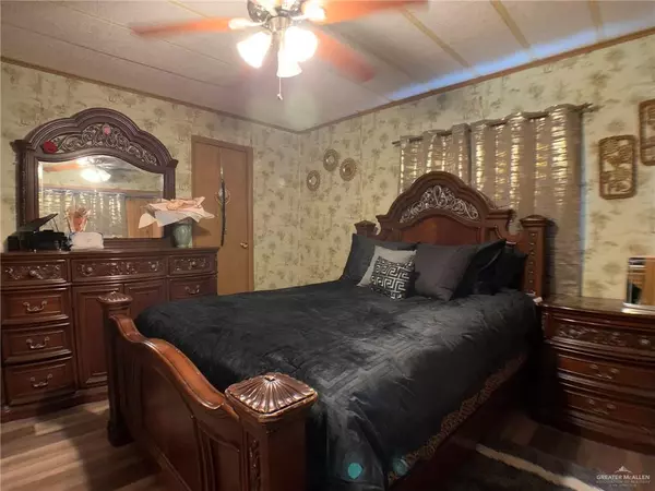 Edinburg, TX 78542,5211 Wassell DR