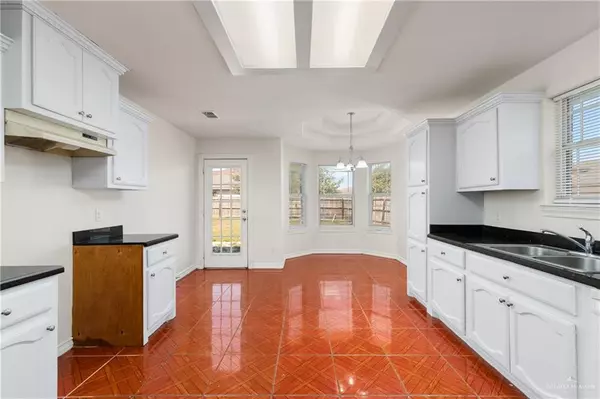 Mcallen, TX 78504,8709 N 21st ST