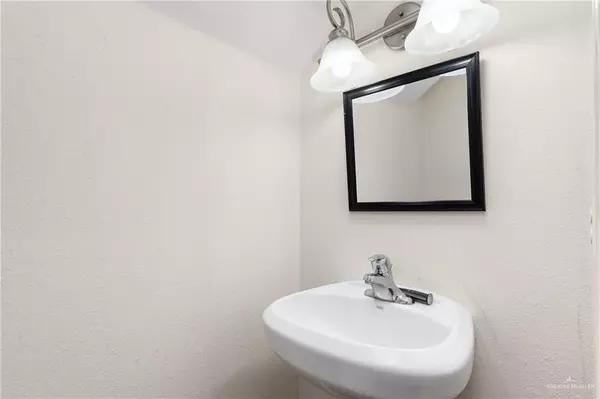 Mcallen, TX 78504,8709 N 21st ST