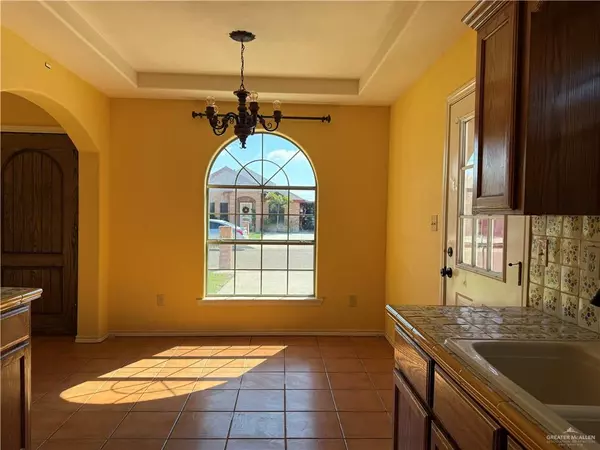Rio Grande City, TX 78582,1008 Ivory AVE