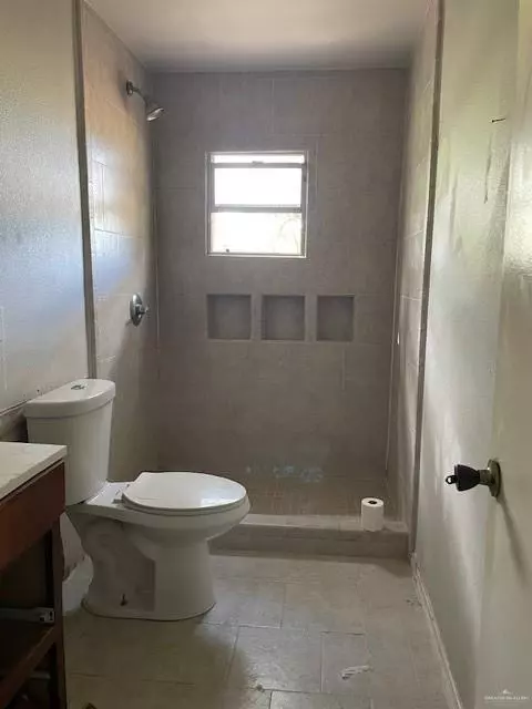 Weslaco, TX 78596,Address not disclosed