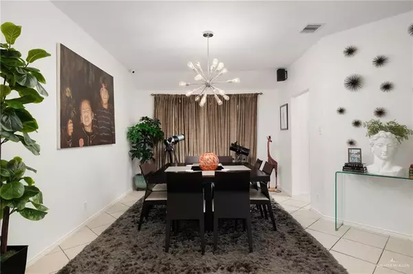 Mission, TX 78572,4106 Santa Olivia ST