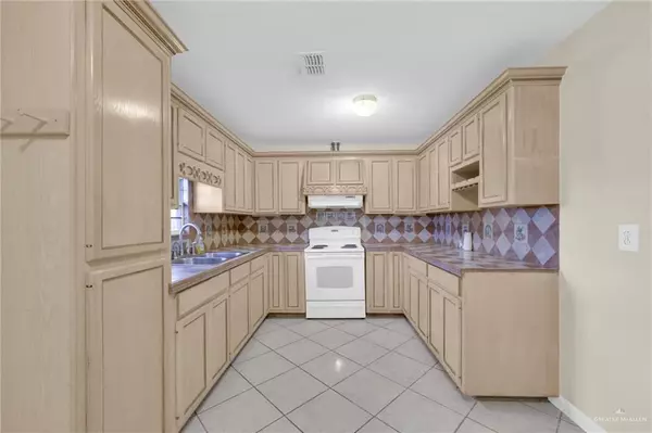 Mercedes, TX 78570,3103 Spanish Palms DR N