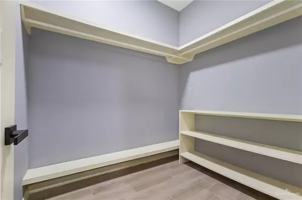 Alamo, TX 78516,824 Whitewing ST