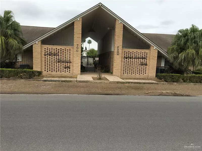 700 Fern ST #4, Mcallen, TX 78501