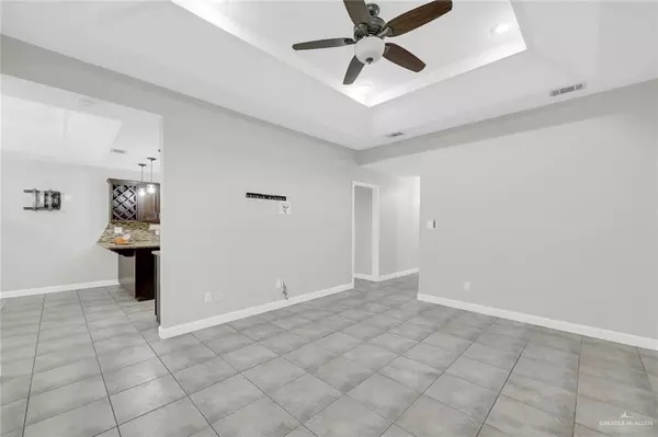 Mission, TX 78572,1005 E Blake ST