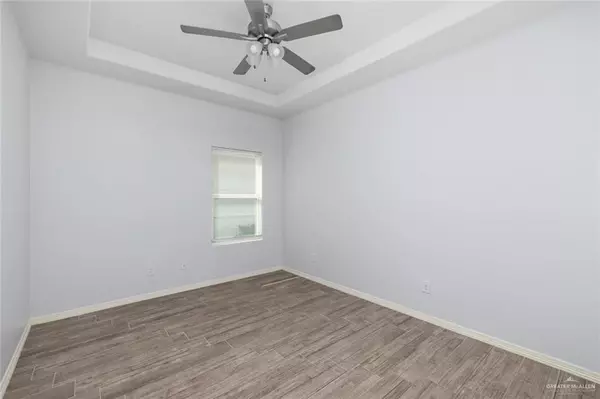 Weslaco, TX 78596,308 Retama LN #3