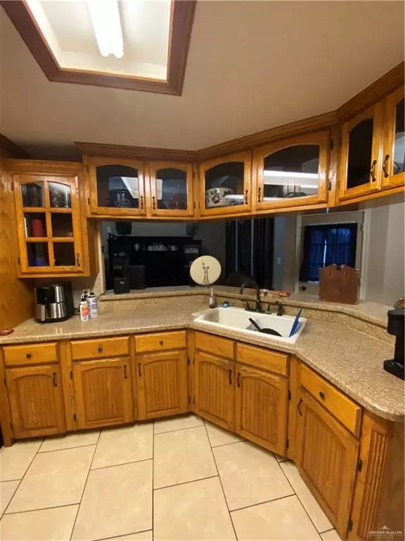 Weslaco, TX 78599,1407 Gardenia ST