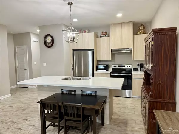 Hidalgo, TX 78560,434 4 1/2 ST