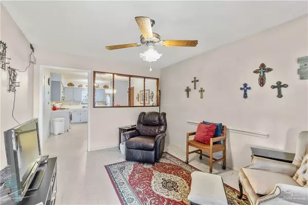 Edcouch, TX 78538,202 Ester ST