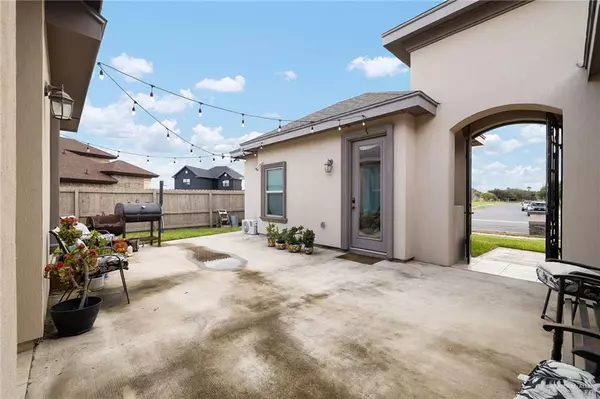 Edinburg, TX 78542,3902 Santa Fe ST