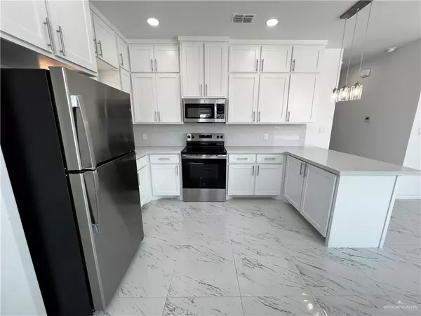 Mission, TX 78572,2011 Selena ST #1