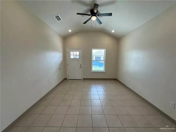 La Feria, TX 78559,2432 S Valley CIR #B